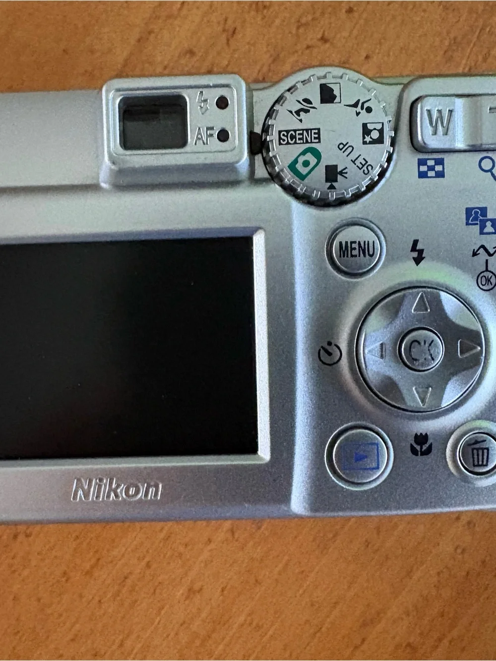 Nikon Cool Pix 5600 5.1 Megapixel Digital Compact Camera, Brand New